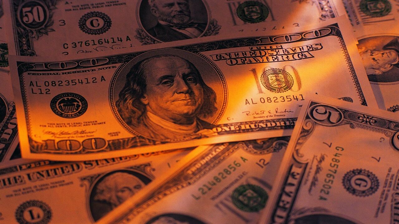 Dolar 28-1