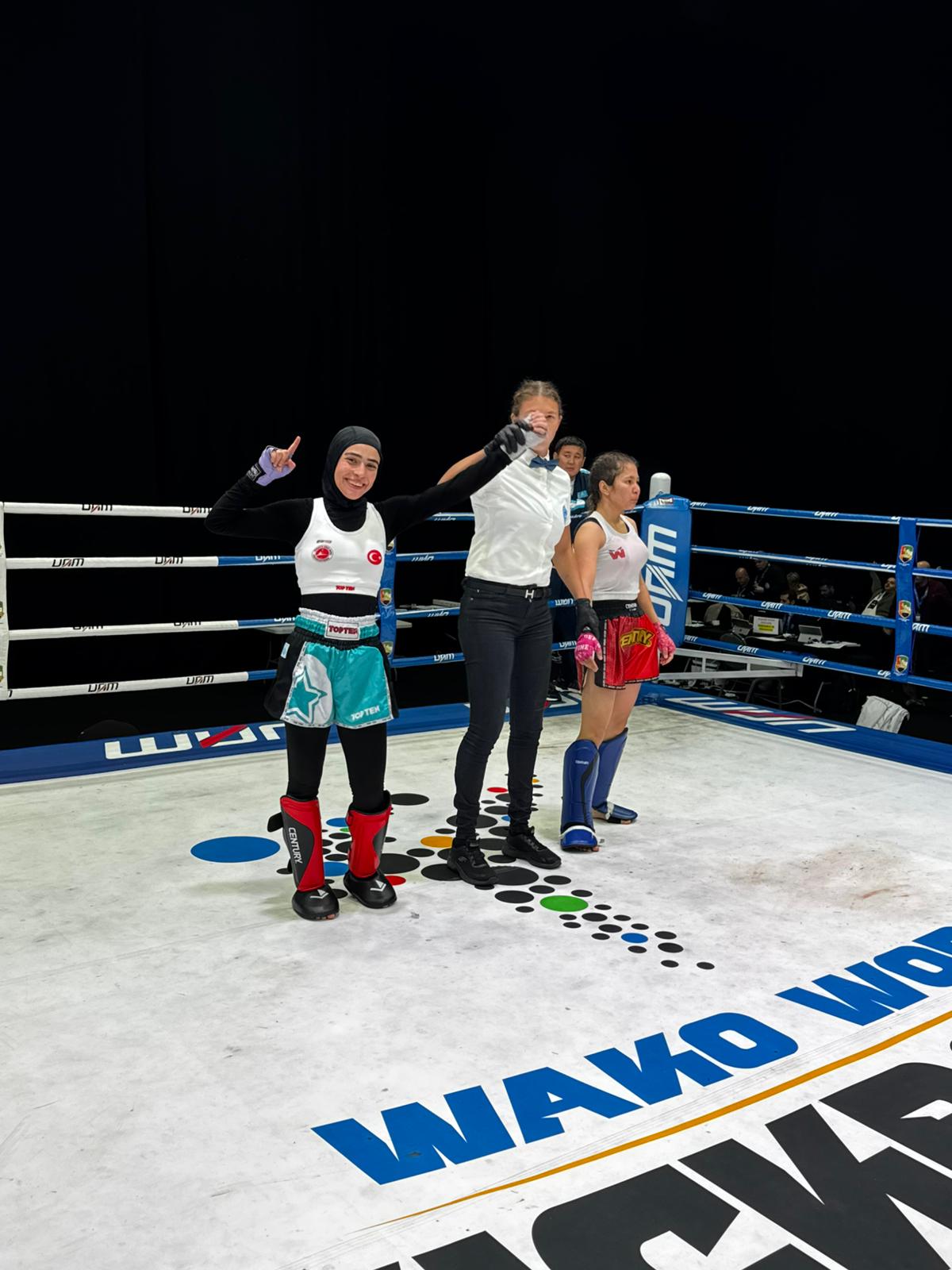 7F8A6098 D81E 4A38 Ac8D 1Ba6Caa3980E