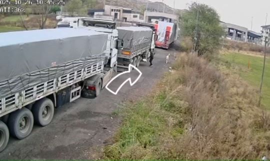 Posof’ta çevreye çöp atan sürücülere ceza
