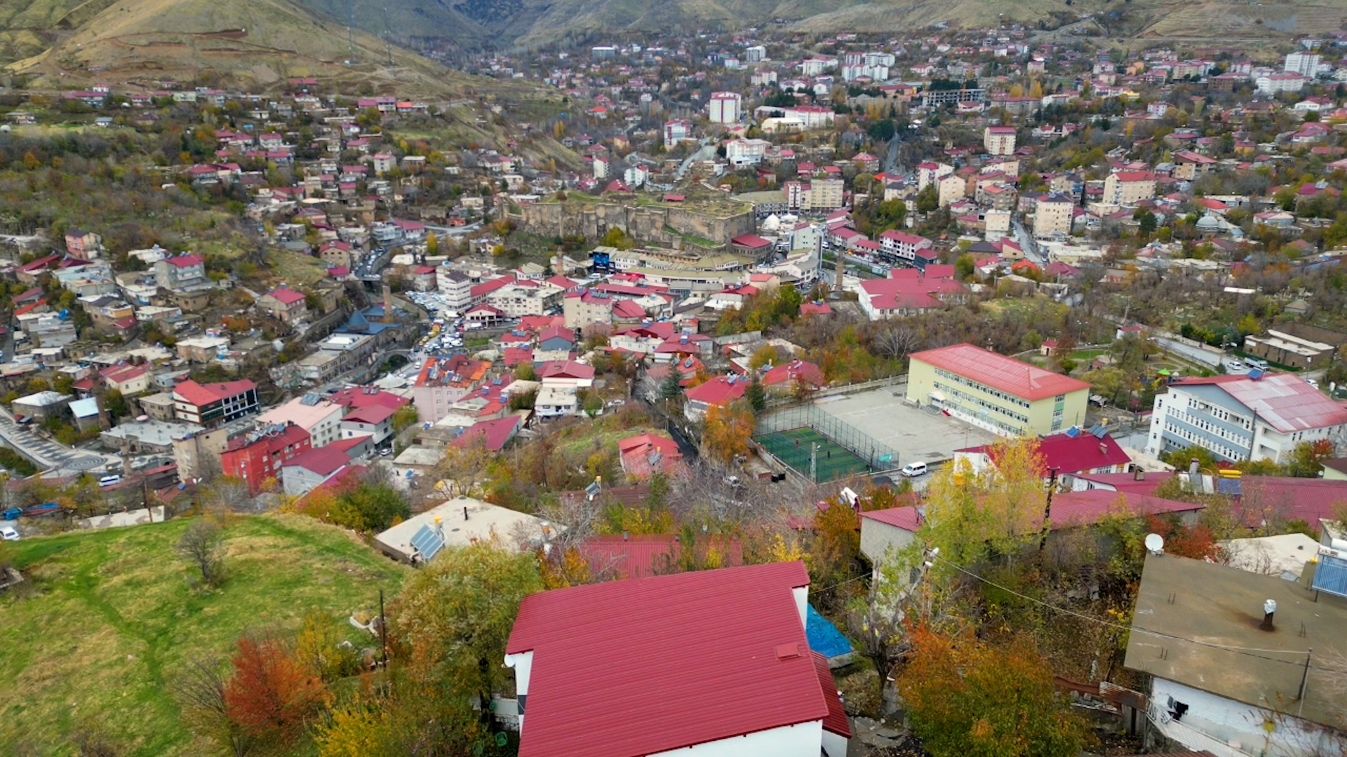 D S C F0734.00 00 01 10. Still001