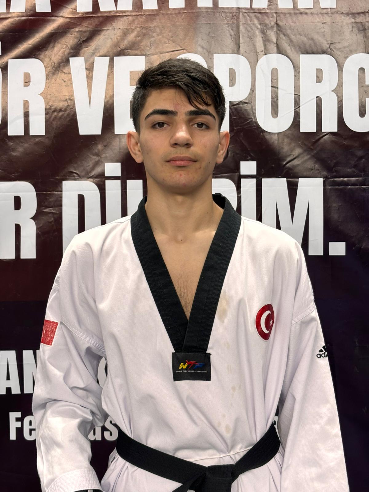 F9Dcdc9D 5Da4 4663 8129 E08F4Ceec2D4