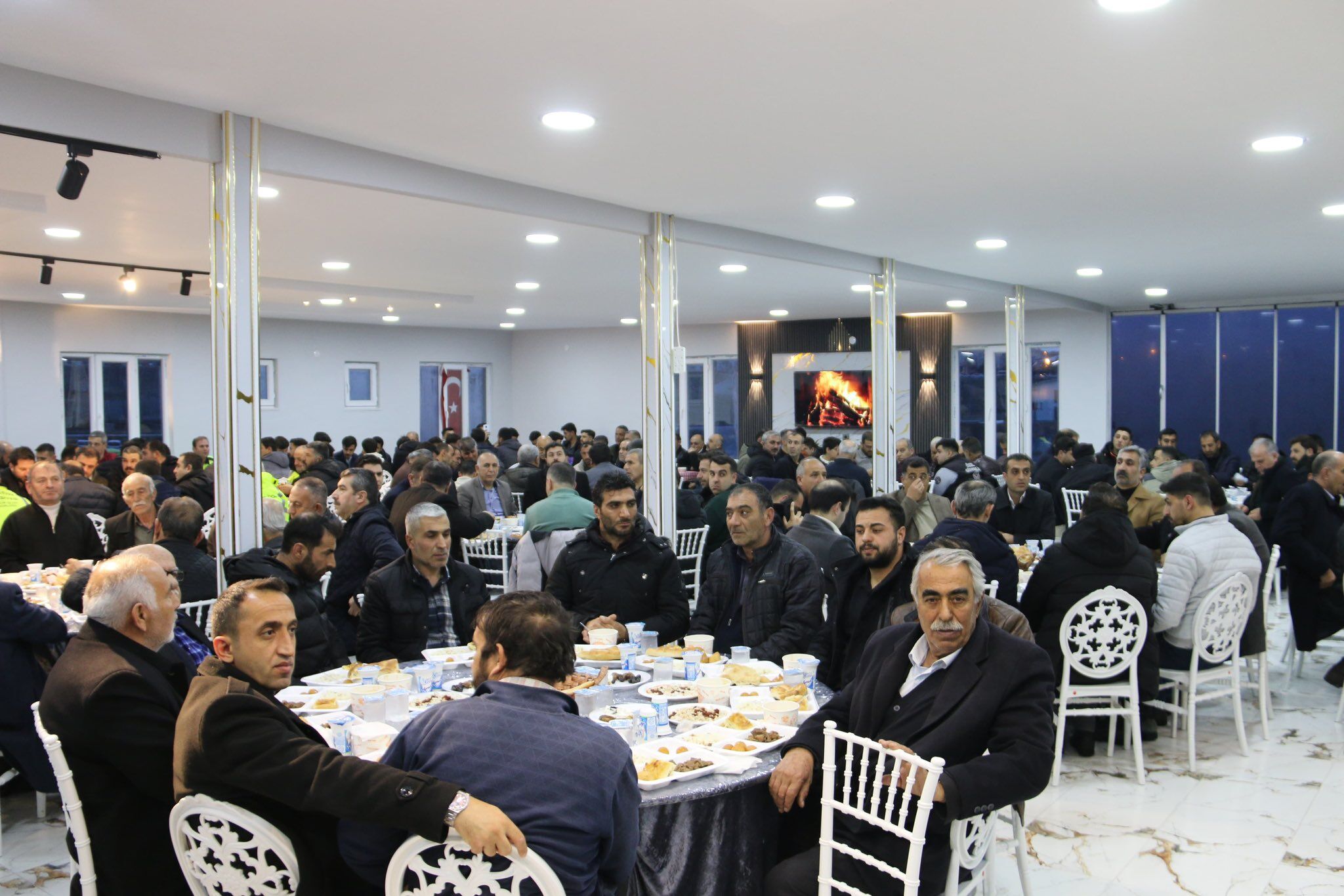 H D Yw M Io W M A Avf C5