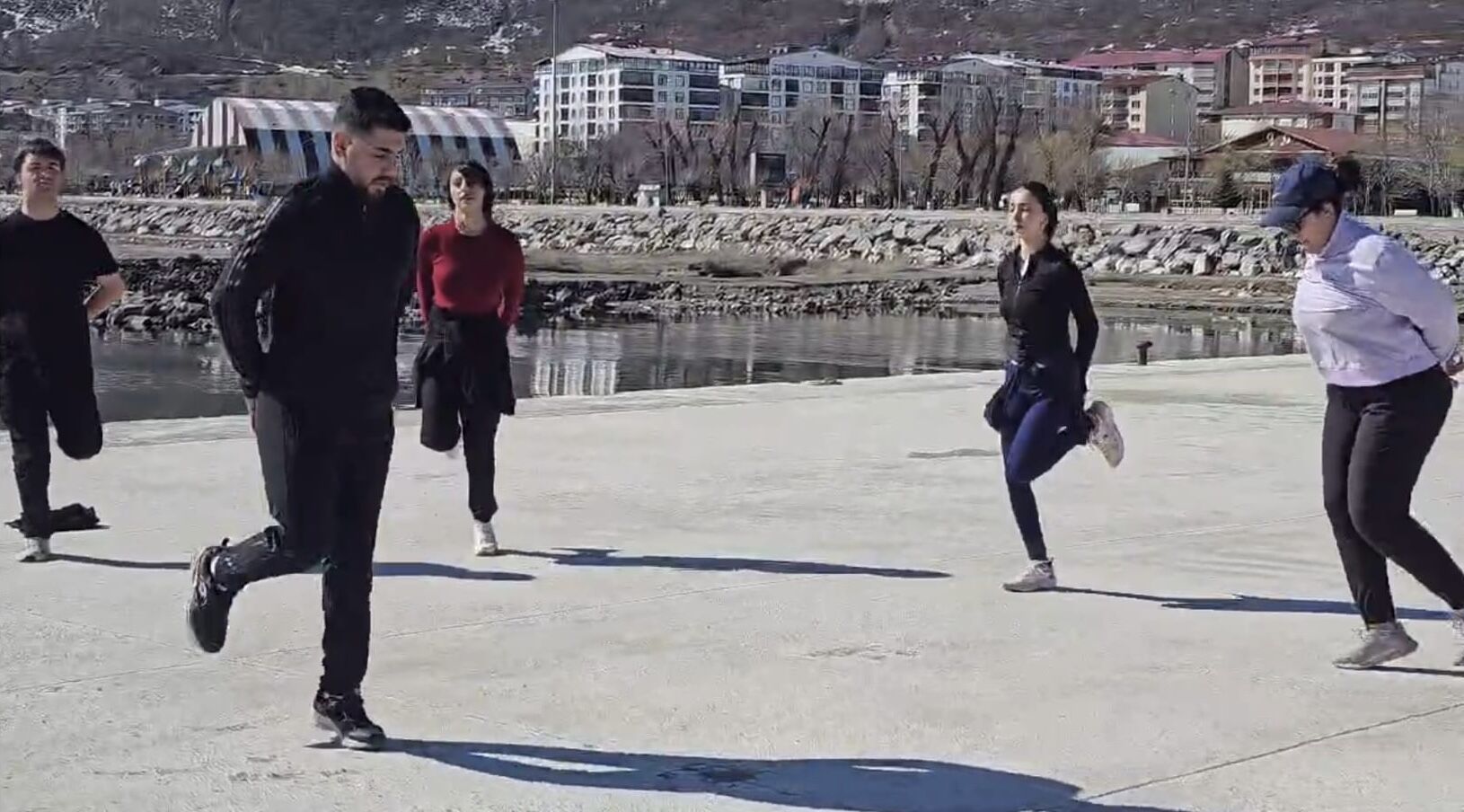 5B8A1943 D9E6 4029 B6Bc 73E320417D7F