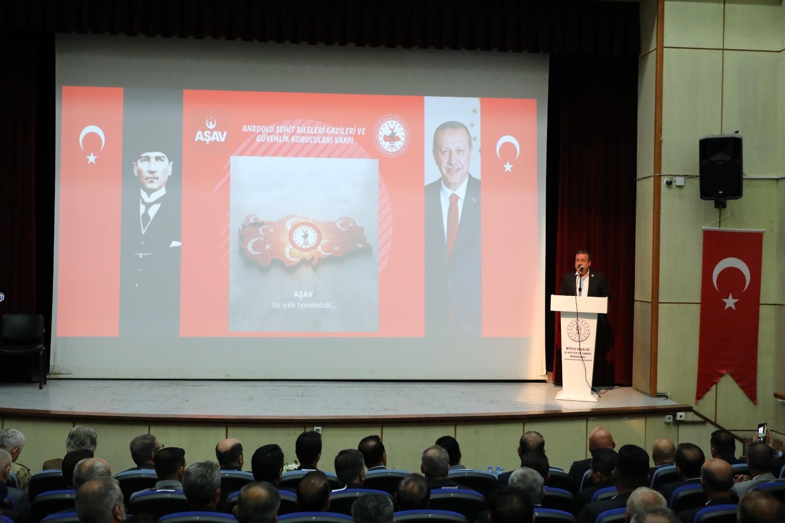 C2F953Fe 2D15 4Dc5 A514 63Fcb38Ee120