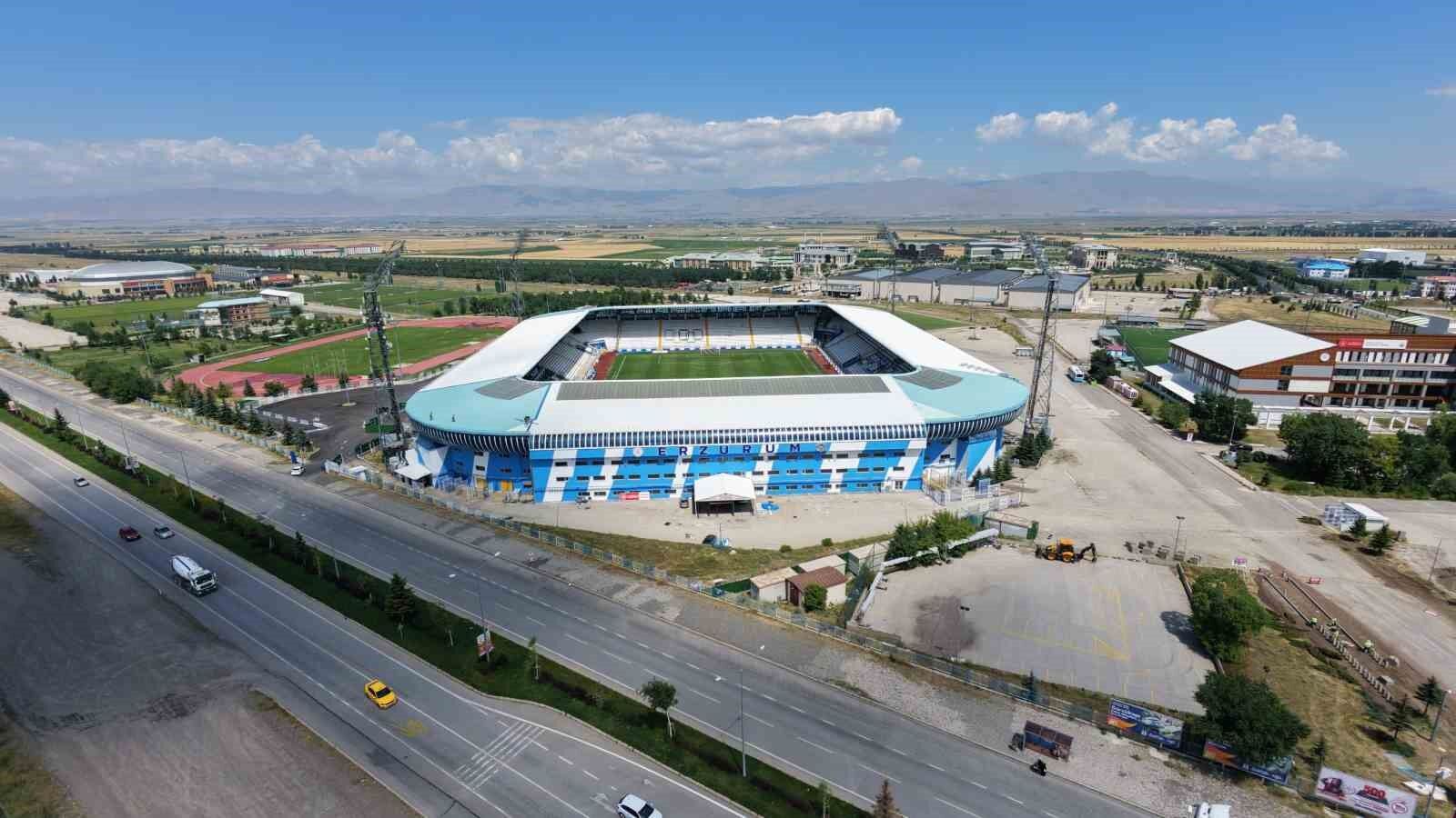 Kazım Karabekir Stadyumu kapılarını tam kapasiteyle açıyor