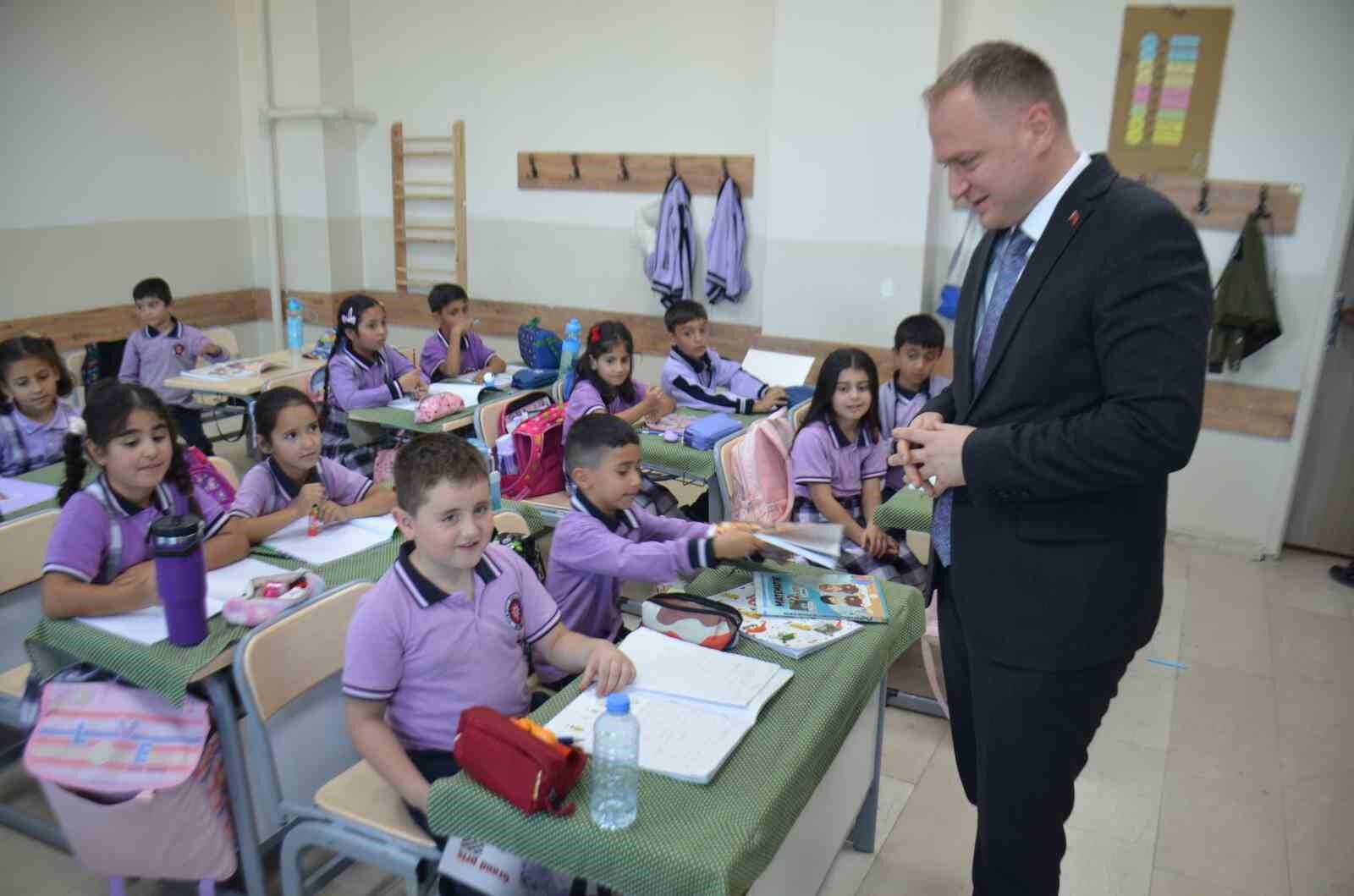 Bulanık'ta İlköğretim Haftası kutlandı