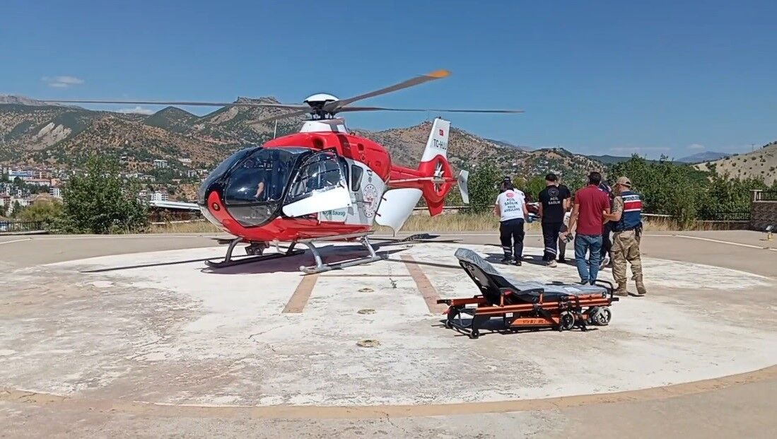 Hasta, helikopter ambulansla Malatya'ya sevk edildi