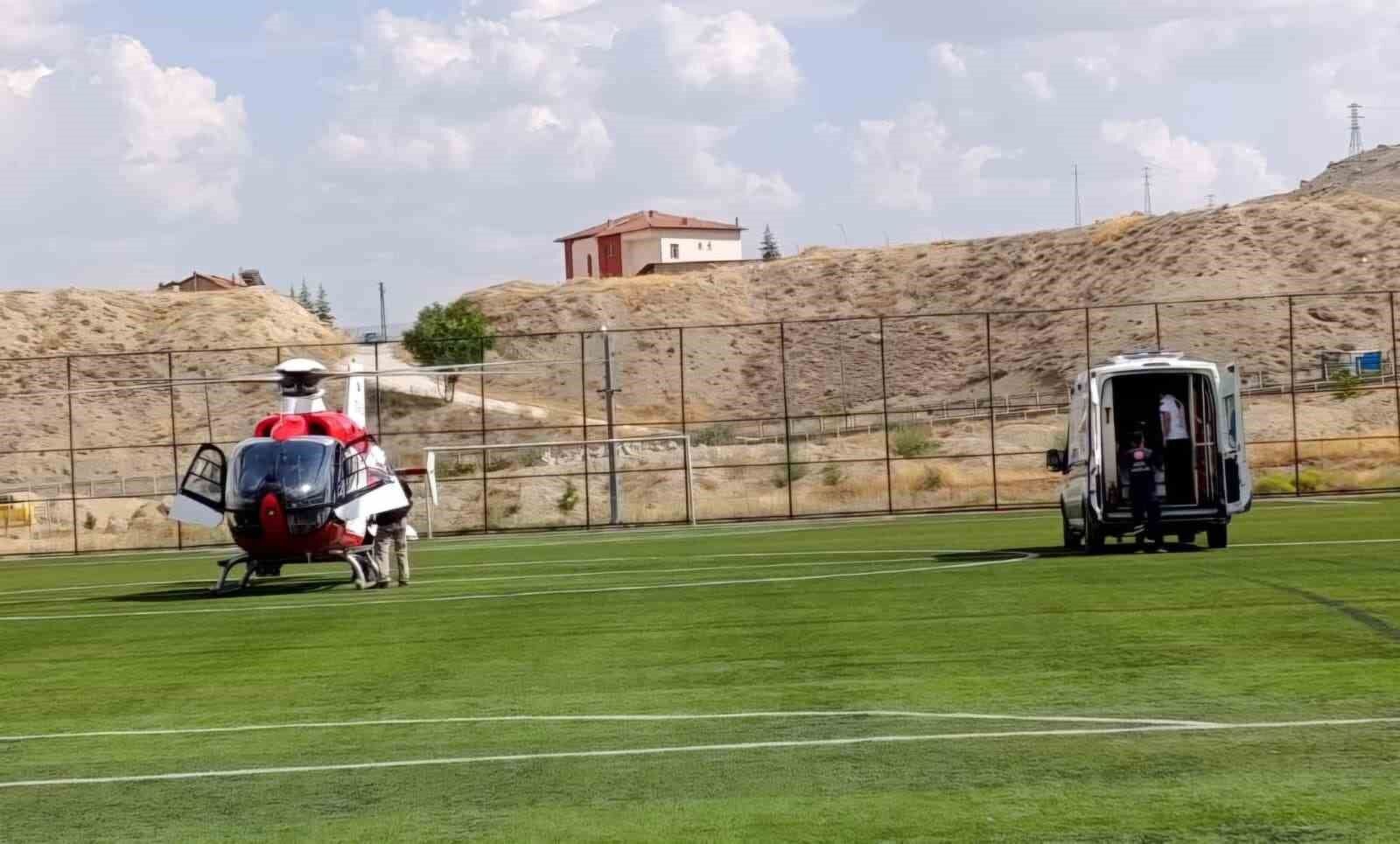 Kalp krizi geçirdi hava ambulansıyla Malatya'ya sevk edildi