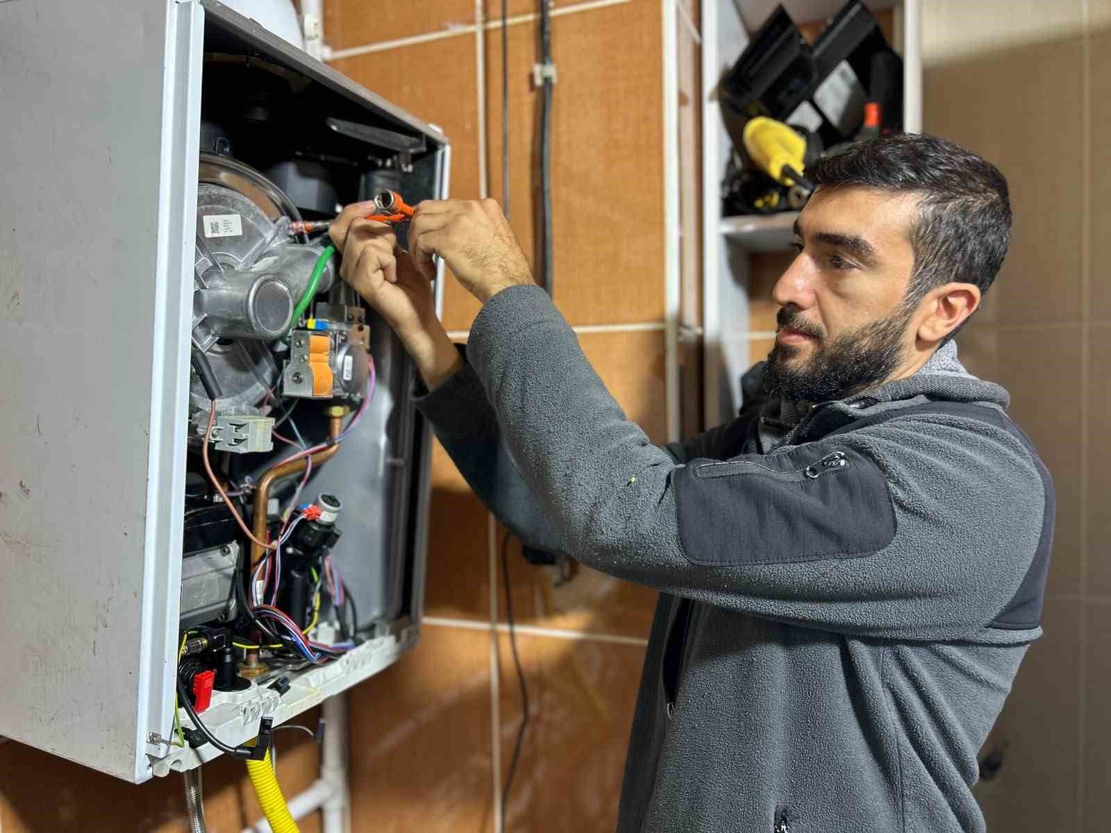 Kombi ustalarının kış mesaisi başladı