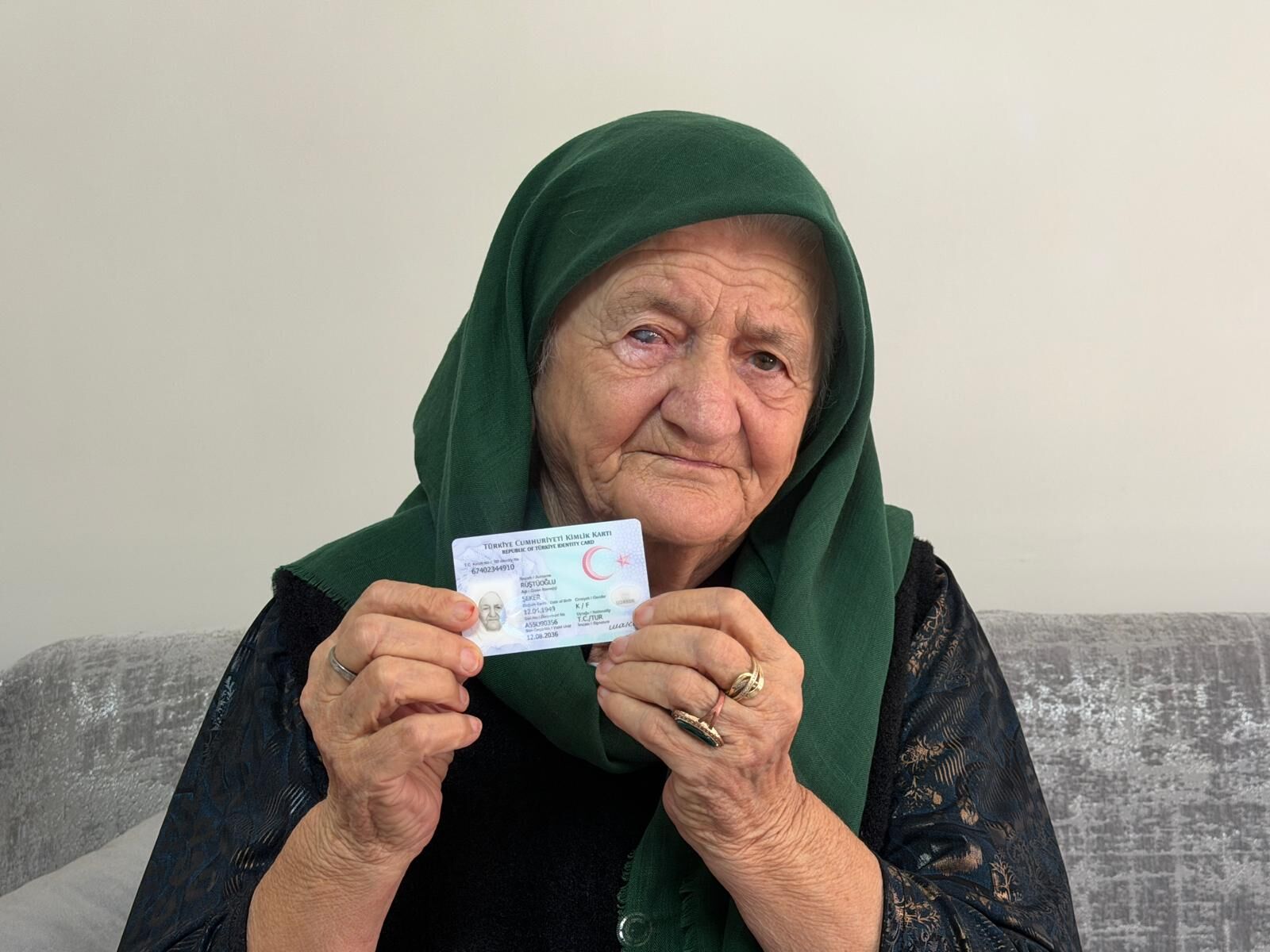 Ahlat’ta evlerine kavuşan Ahıska Türkleri kimliklerini de aldı