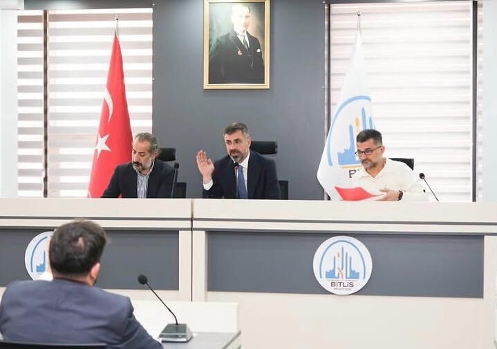 Bitlis Belediyesi’nde Bİ-KA’nın yıl sonu toplantısı yapıldı