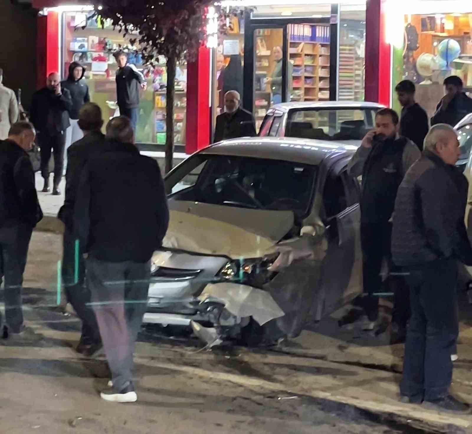 Erzurum'da zincirleme kaza: 1 yaralı
