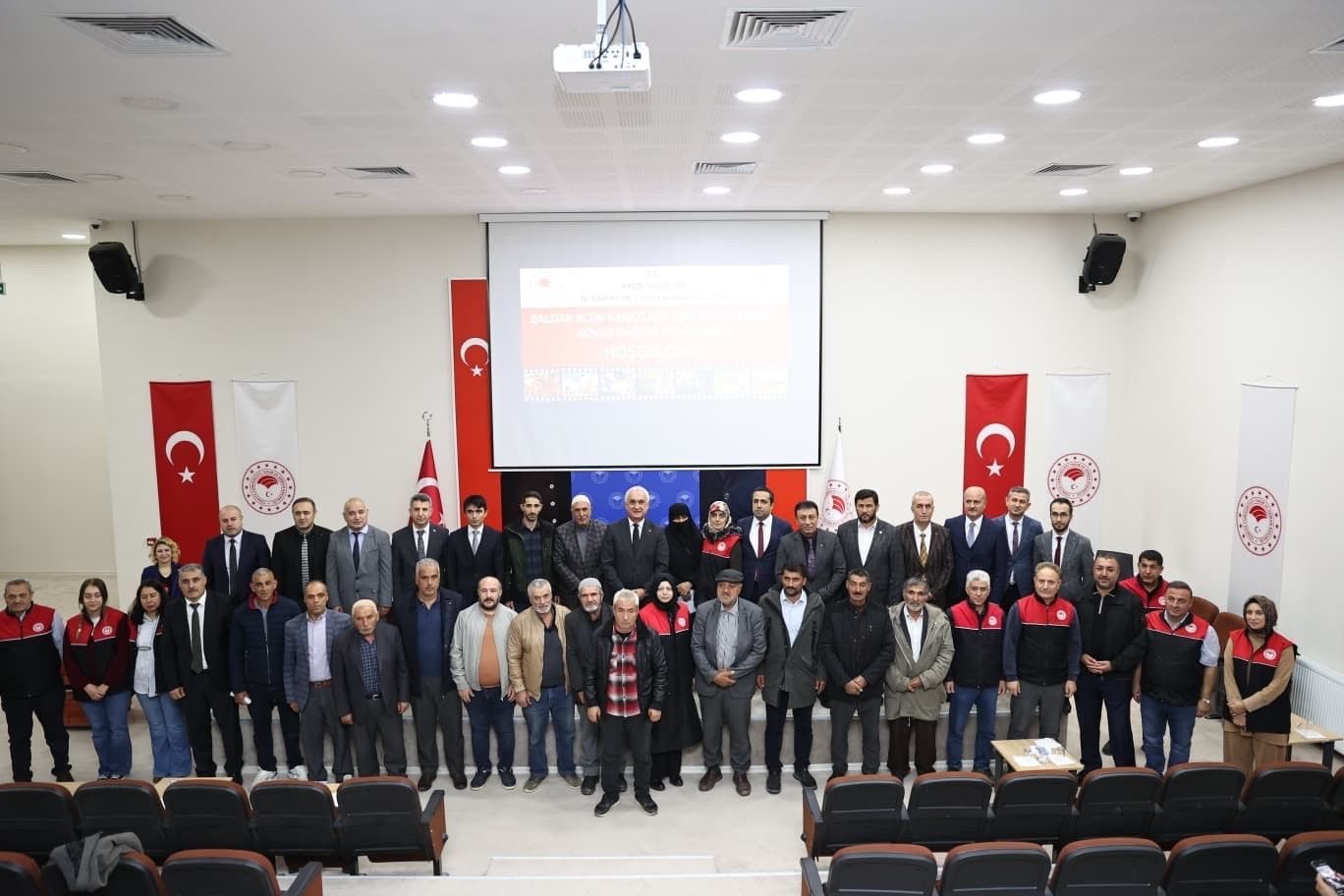 Muş'ta 100 arıcıya kovan desteği sağlandı