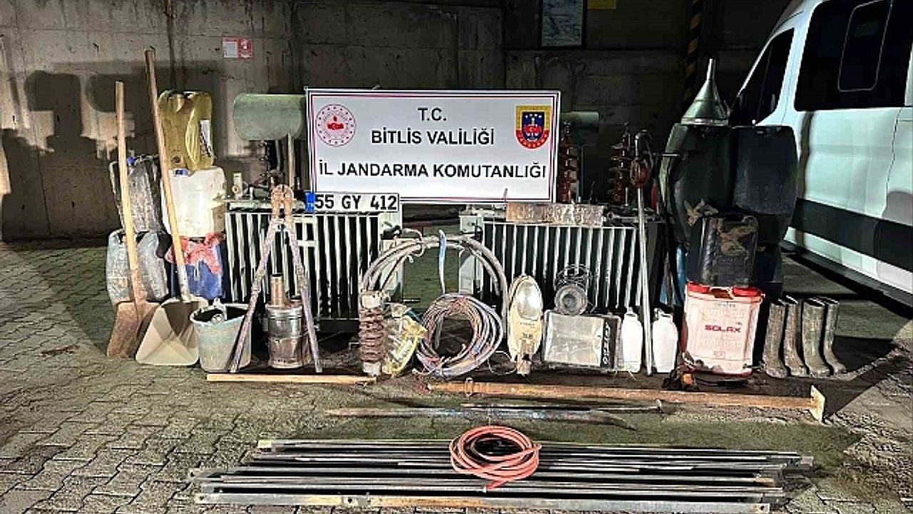 Bitlis'te 1 milyonluk akü çalan 4 kişi yakalandı