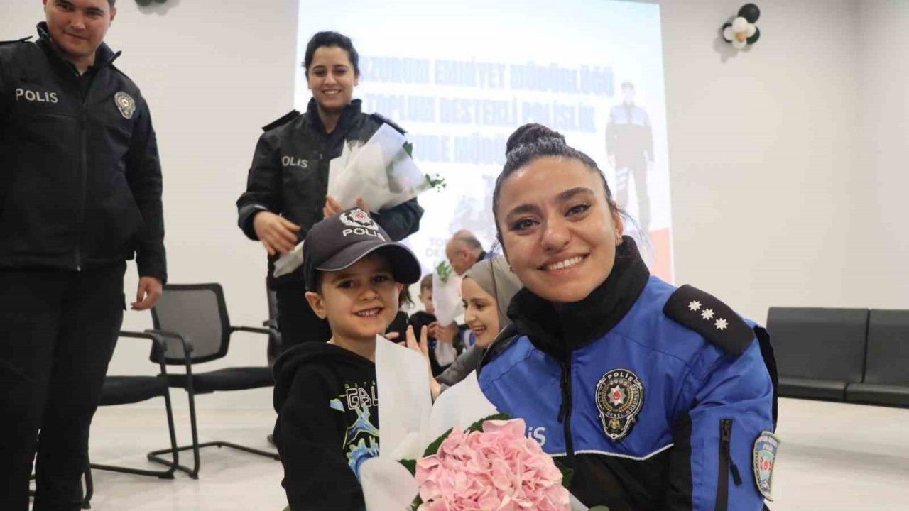 Polisten çocuklara sürpriz ziyaretler