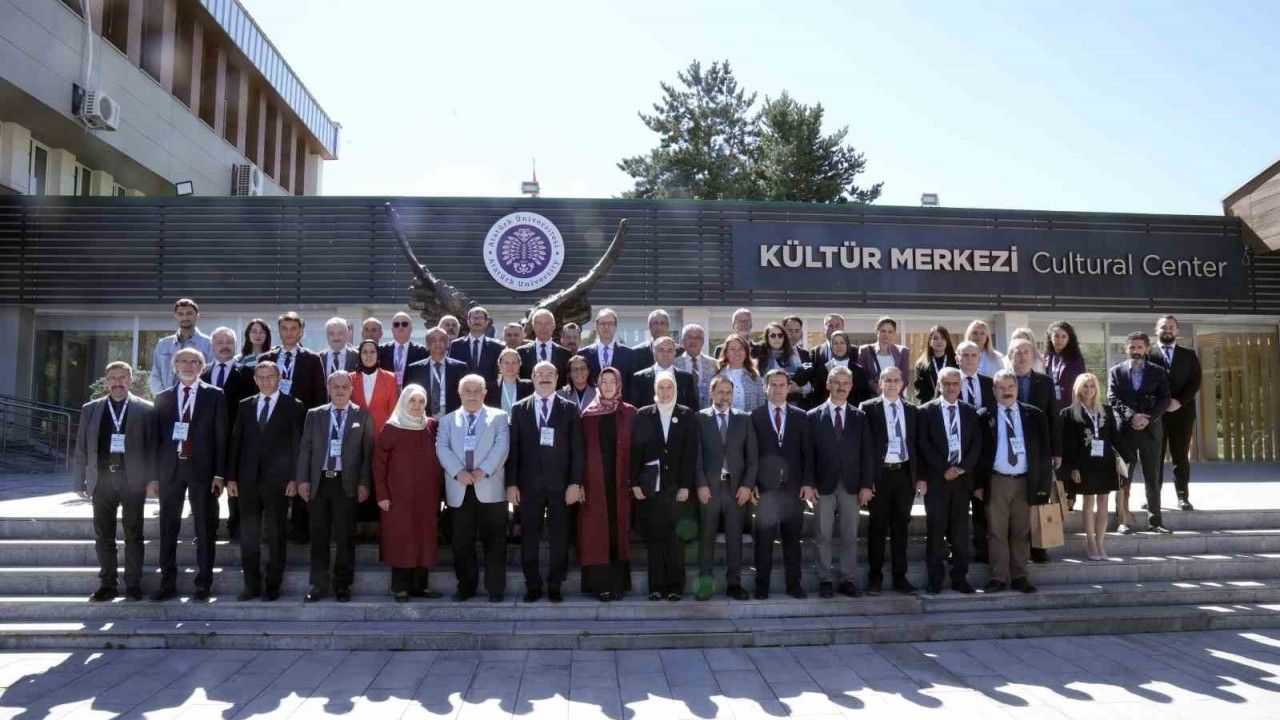 Tek sağlık çalıştayı Atatürk Üniversitesinde başladı