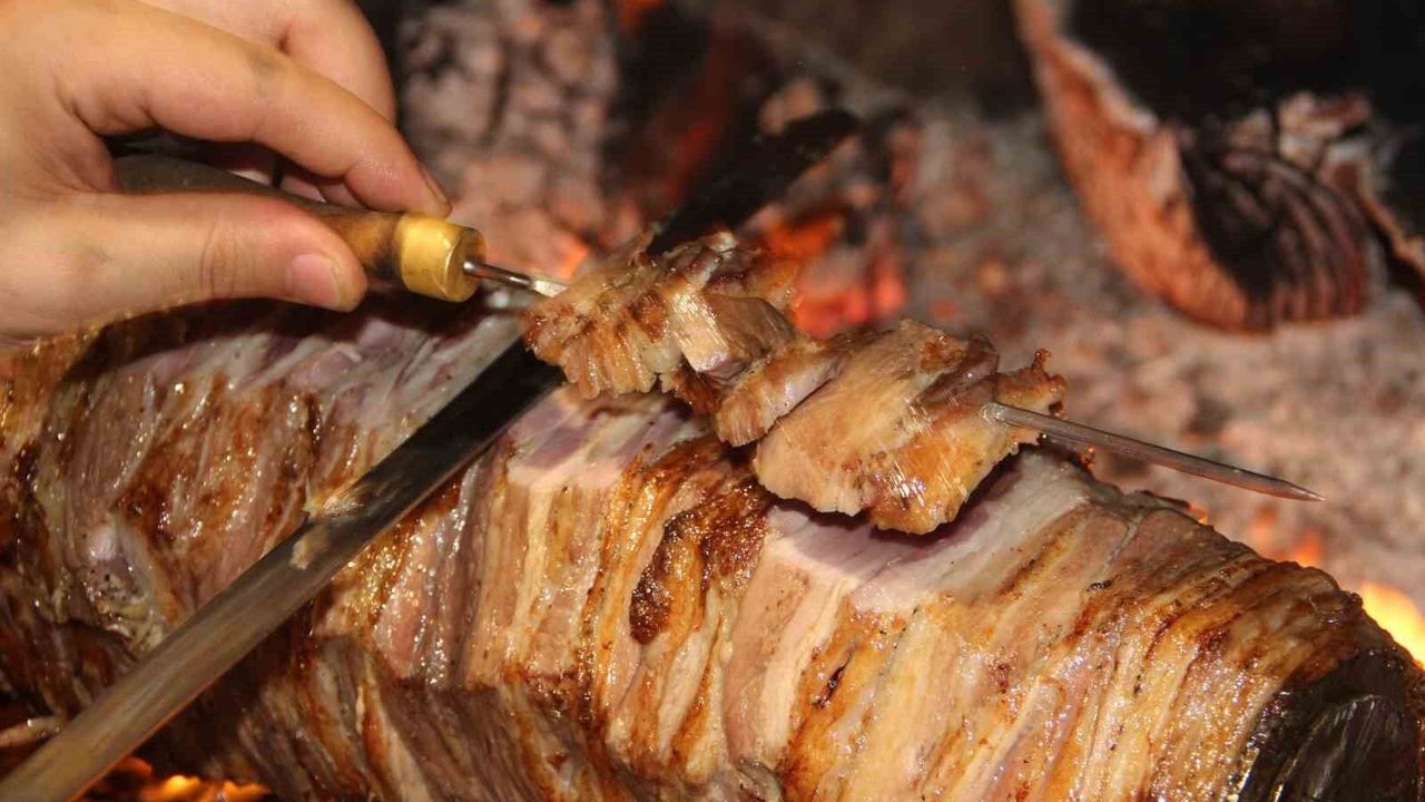 Oltu Cağ kebabı lezzetiyle listeyi salladı: TasteAtlas’ta Türkiye ikinciliği