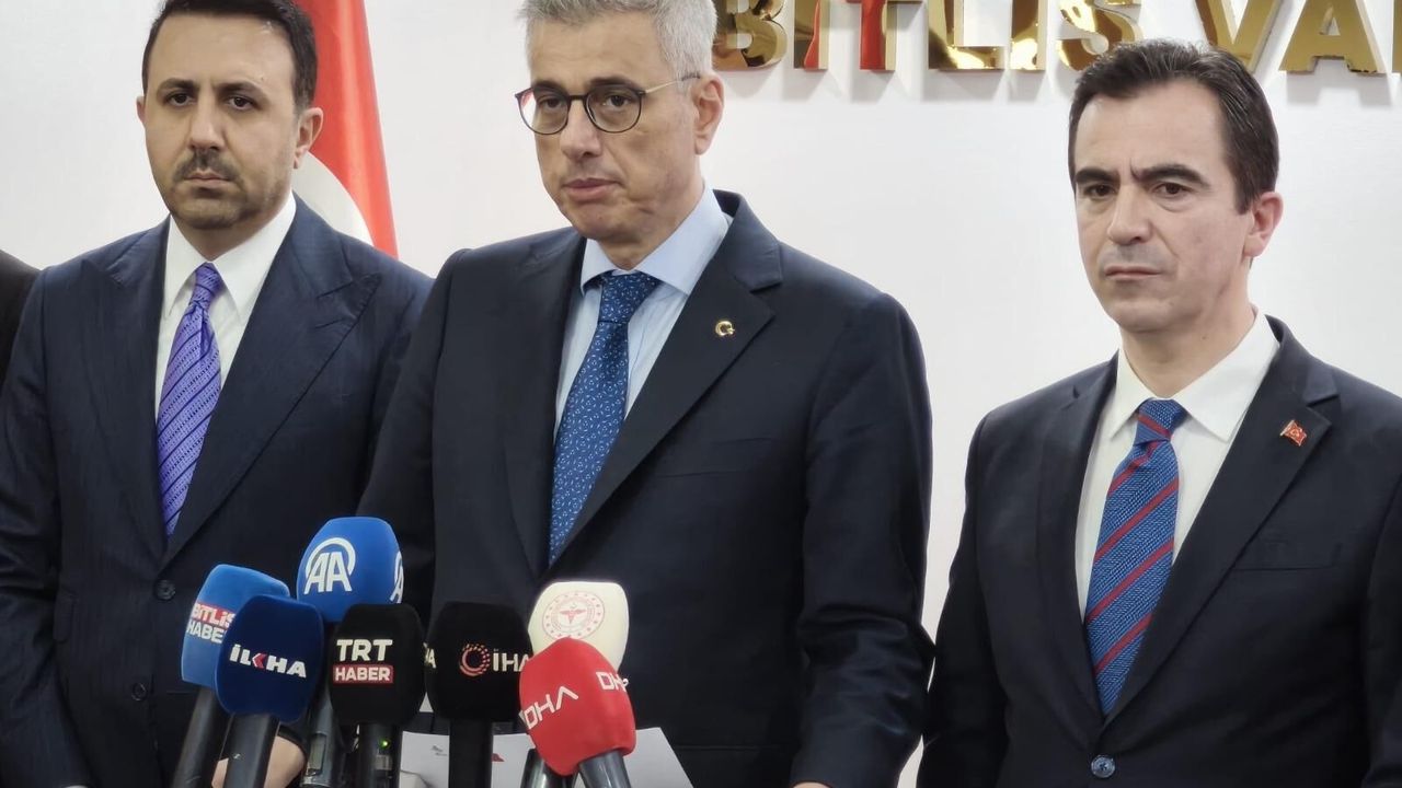 Bakan Memişoğlu: “Bitlis’ten Başka İllere Hasta Sevkini Azaltacağız”