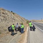 Elazığ'da temizlik seferberliği: 4 ton çöp toplandı