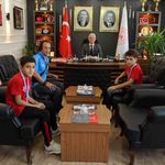 Muş'ta başarılı güreşçiler ödülle taçlandırıldı