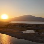 Süphan Dağı ve Arin Gölü’nün eşsiz günbatımı manzarası