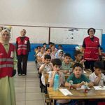 Muş'ta Kızılay ekipleri öğrencilere ikramda bulundu