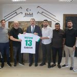 Ahlat Spor’dan Kaymakam Kaya’ya forma takdimi