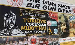 Çocuklar Muaythai Türkiye Şampiyonası Bitlis'te düzenlendi