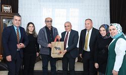 Bitlis’te emekli öğretmenlere anlamlı ziyaret