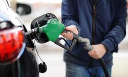 Araba sahiplerinin beklediği oldu: Salı günü büyük indirim geliyor