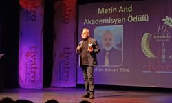 Prof. Dr. Tönel’e "Uluslararası Metin And Akademi Ödülü" verildi