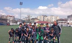 Özalp YİBO Futbol Takımı il ikincisi oldu