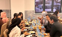 Ramazan'da gönüller birleşti: Kaymakam Bingöl ve öğrenciler iftar yaptı