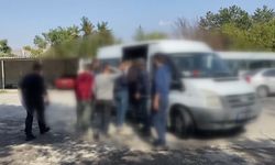 Erzincan’da yabancı uyruklu 14 kaçak göçmen yakalandı