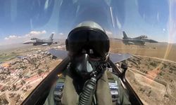 Tarihi güne özel jest: F-16’lardan Erzurum’da anlamlı uçuş