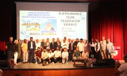 Ahlat’ta şiir gecesi ve kitap tanıtım programı düzenlendi