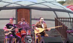 Ahlat’ta İsmail Altunsaray konser verdi