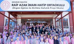 Bakan Tekin’den Erzurum’da sürpriz okul ziyareti