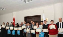 Oltu’da Hafız ve Hafizeler belgelerine kavuştu