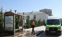 Van’da mobil temizlik ve yıkama aracıyla duraklar artık daha temiz