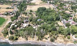 Ahlat’ın tarihi mirası Sahil Kalesi görkemiyle dikkat çekiyor