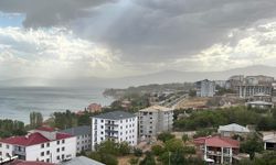 Ahlat’ta toz bulutu etkili oldu