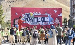 Bitlis’te renkli anlar: “Bir Anadolu Şenliği” coşkuyla başladı