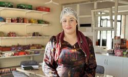 5 yıldır tek başına 800 öğrenciye bakıyor