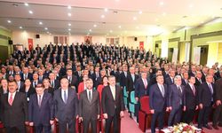 Bakan Tekin: "Biz büyük bir camiayız"
