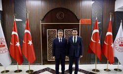 Bakan Yumaklı: "Türkiye kovan varlığında 3’üncü, bal üretiminde de Çin’den sonra 2’inci sırada"