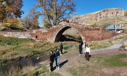 Bayındır Köprüsü’nde sonbahar yoğunluğu