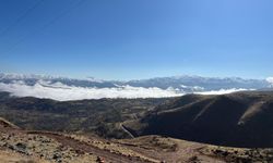 Hizan’ın "Gayda Köyü" sise büründü