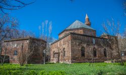 Hutbe Bitlis’te de okutuldu: Diyanet’ten birlik çağrısı ve vatan bilinci mesajı