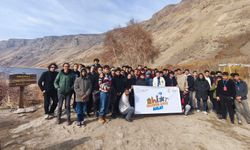 İstanbul ve Şanlıurfa’dan gelen öğrenciler Nemrut Kalderası’nı gezdi